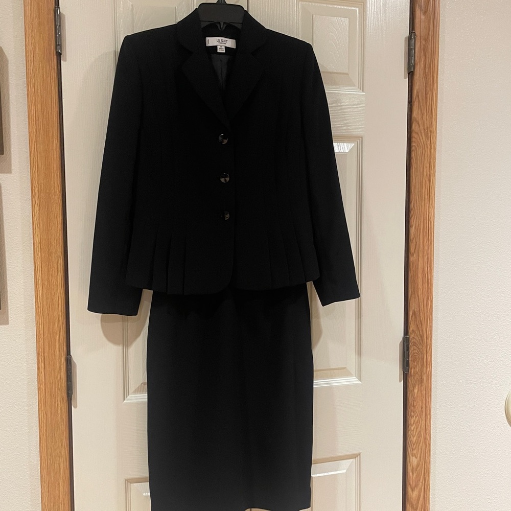 Le Suit Black Pencil Skirt Knee-Length Work